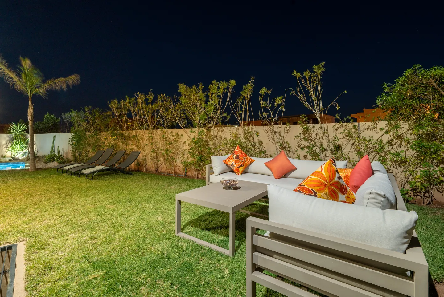 Villa Safira Marrakech — pool and garden