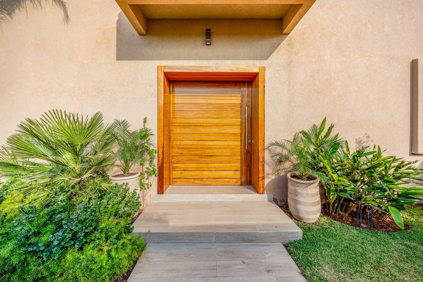 Villa Safira Marrakech — Atlas mountain views (listing claim)